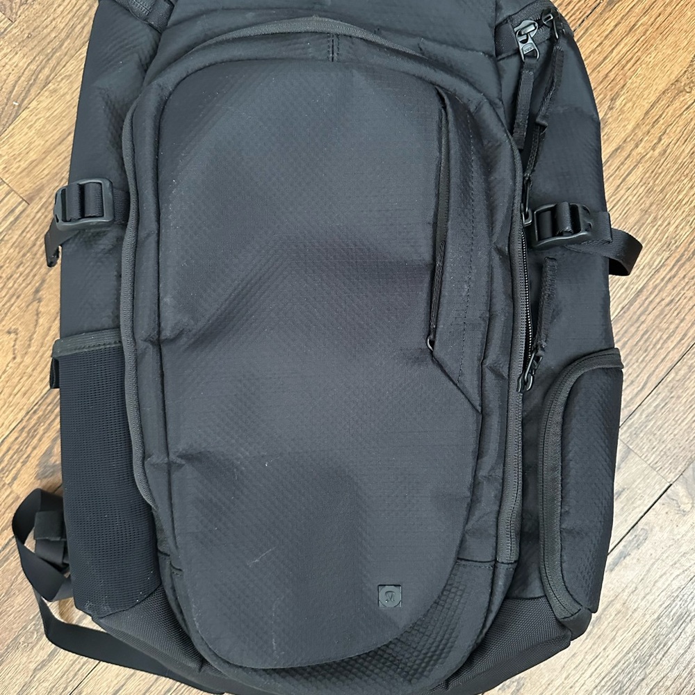 Lululemon Stylish Black Men's Backpack
